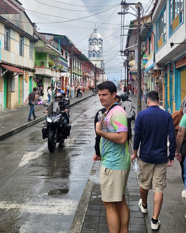 Experiencia Eje Cafetero: Salento, Cocora, Filandia y termales