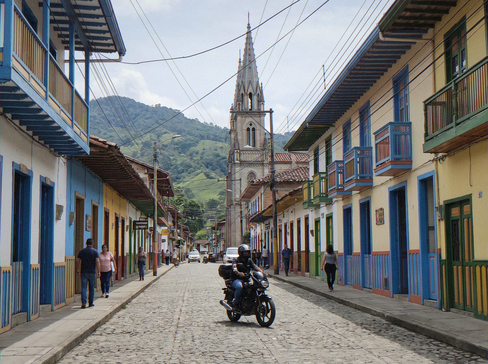 Jardín, Antioquia: Hispania, Andes y el pueblo patrimonio