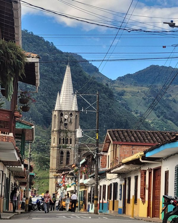 Jardín, Antioquia: Hispania, Andes y el pueblo patrimonio